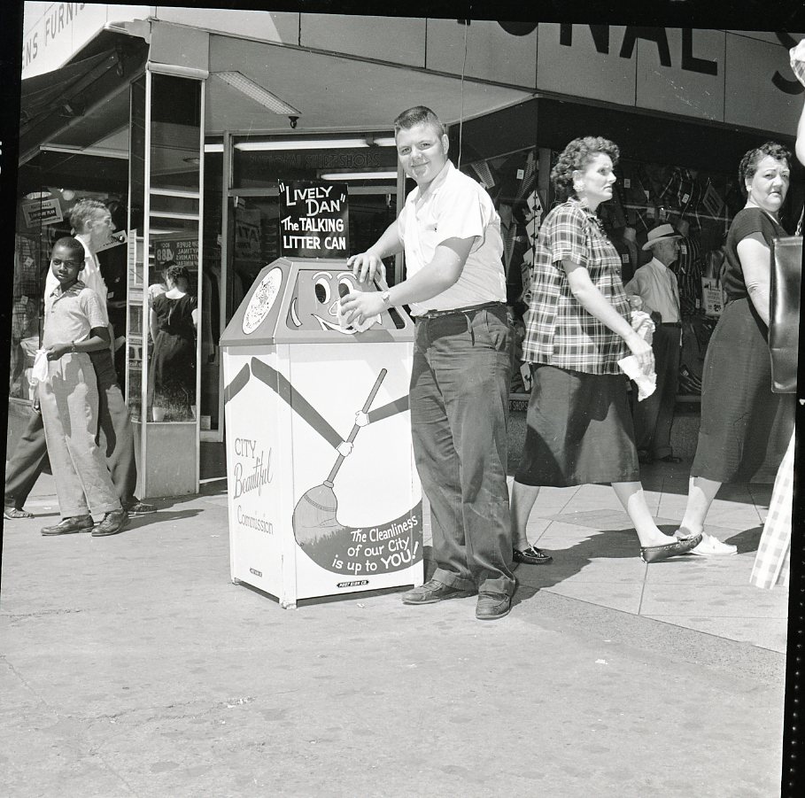 Photo of Lively Dan, the Talking Litter Can from the City Beautiful Collection